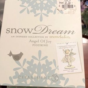 Snowbabies figurine LOT of 4